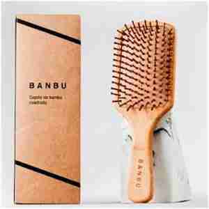 BANBU cepillo de bambu y caucho natural cuadrado.